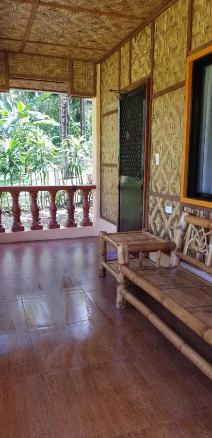 Paco'S Garden Home Stay Mambajao Ngoại thất bức ảnh
