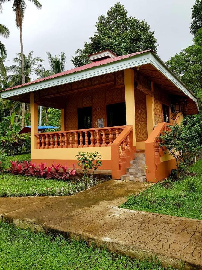 Paco'S Garden Home Stay Mambajao Ngoại thất bức ảnh