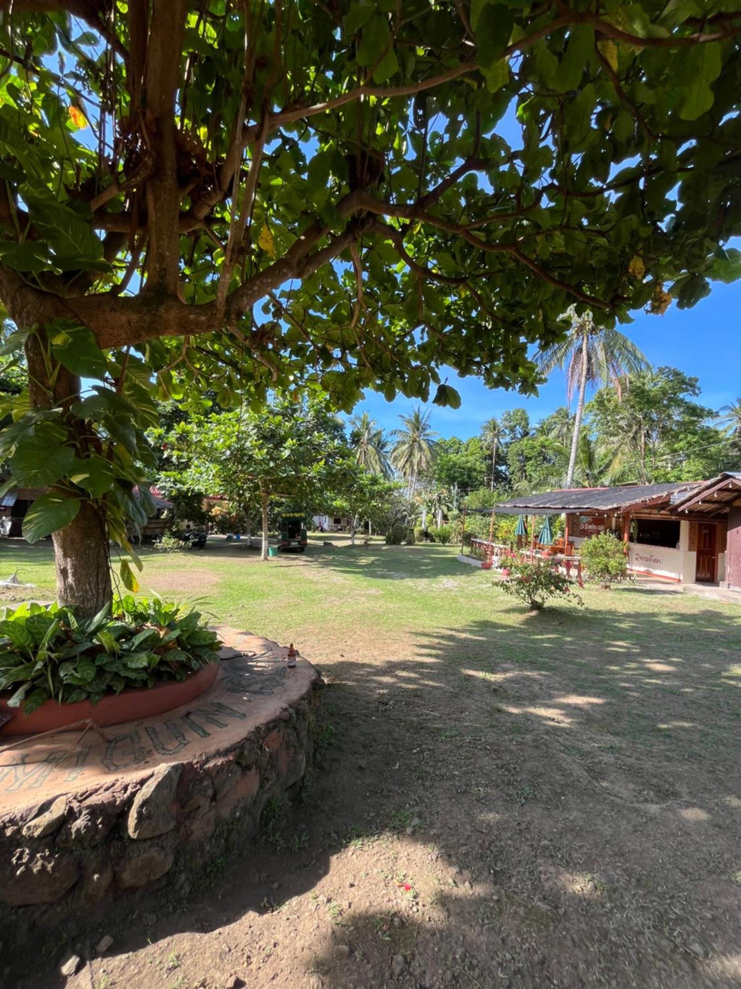 Paco'S Garden Home Stay Mambajao Ngoại thất bức ảnh