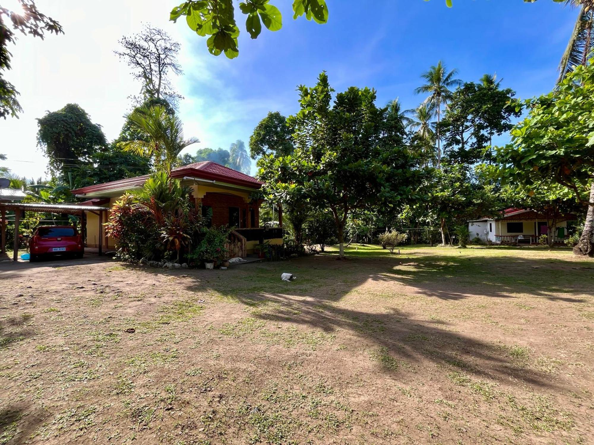 Paco'S Garden Home Stay Mambajao Ngoại thất bức ảnh